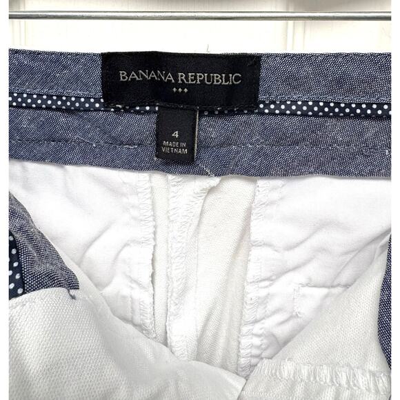 Banana Republic Bermuda Shorts, White Cotton Stretch Chino, Women's Size 4 - Picture 3 of 5